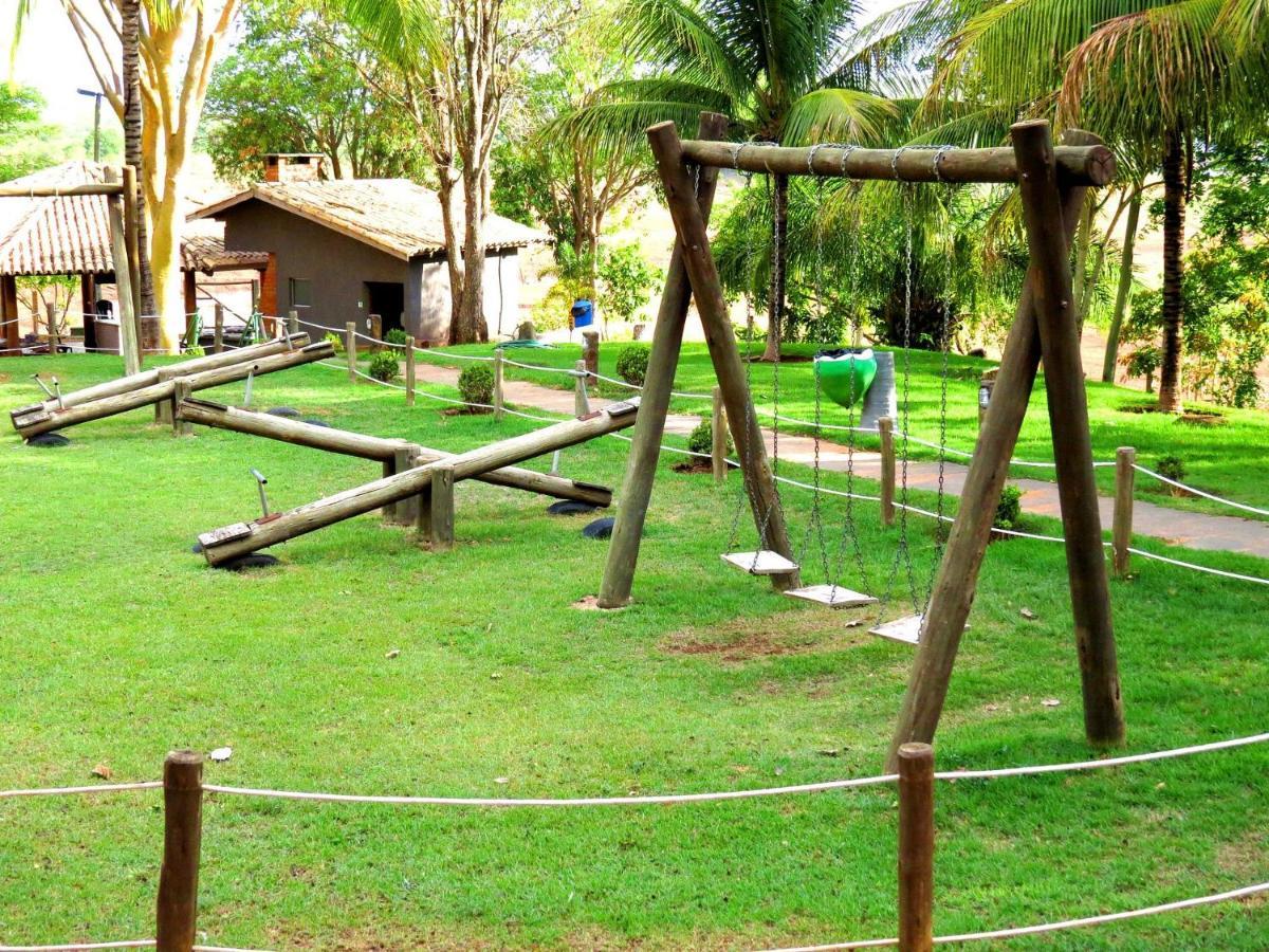 Pontal Do Lago Apartamentos Para Temporada กัลดัสโนวัส ภายนอก รูปภาพ